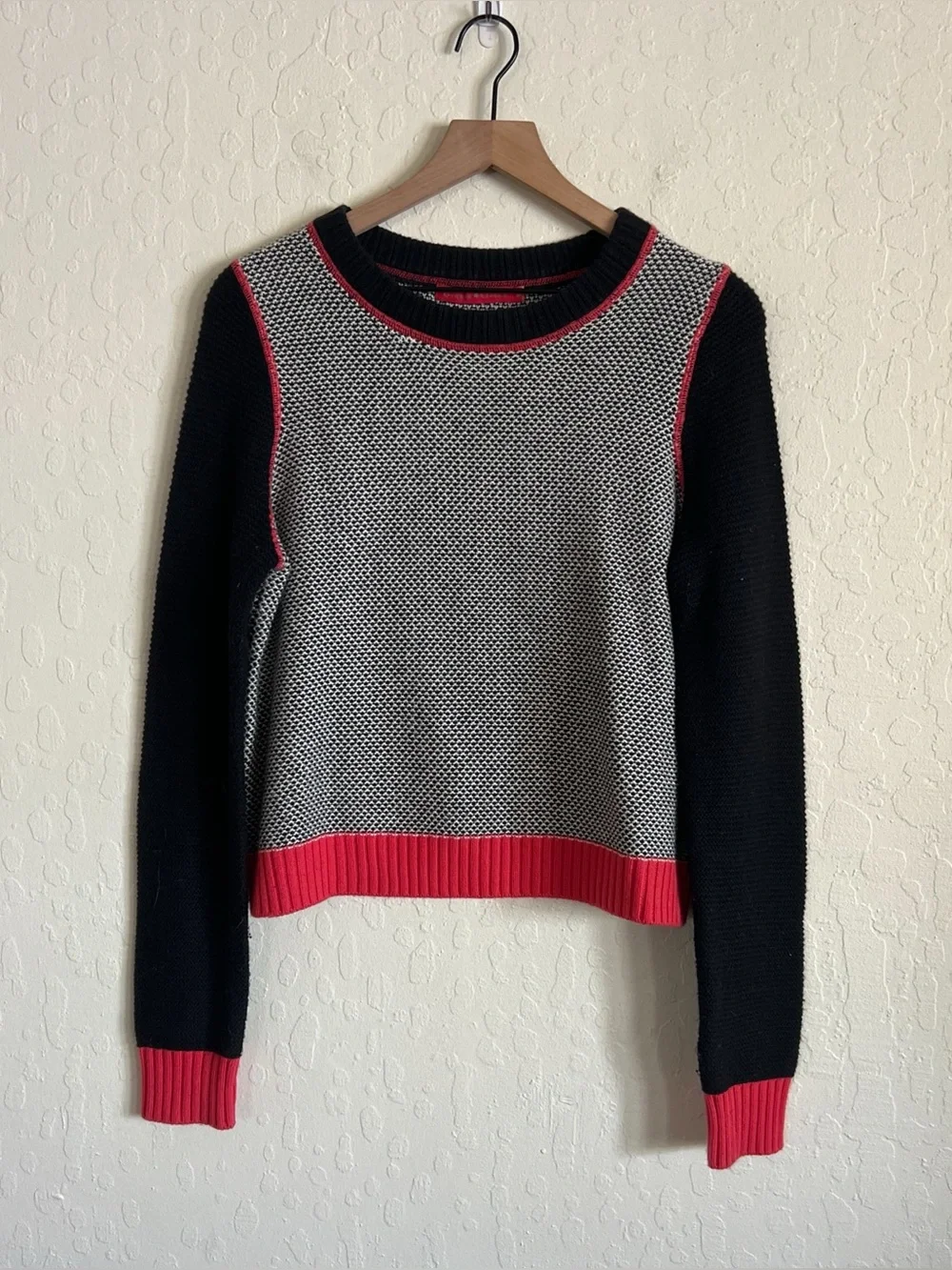 Krimson Klover Wool Nylon Boxy Crewneck Sweater Medium Black Red Textured Knit